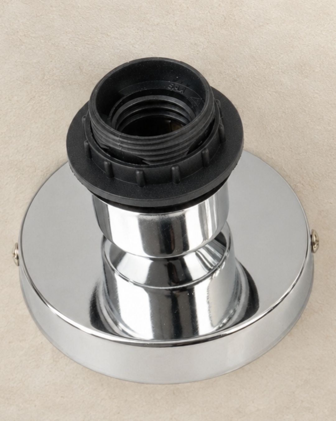 Amia ceiling light, close view of the light bulb