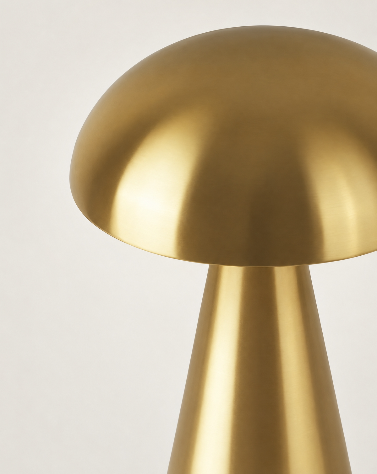 Cerlin table lamp in Gold, brushed metal dome and tapered body